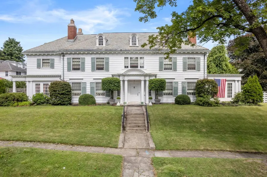 2 Military Rd, Worcester, MA 01609 - #3