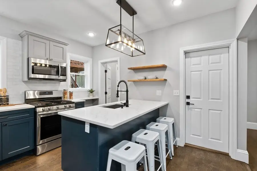 101 Draper St #1, Boston, MA 02122 - #2