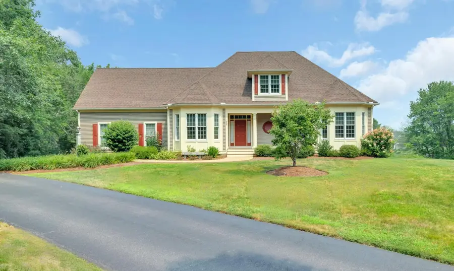 11 Miscoe Road, Mendon, MA 01756 - #2