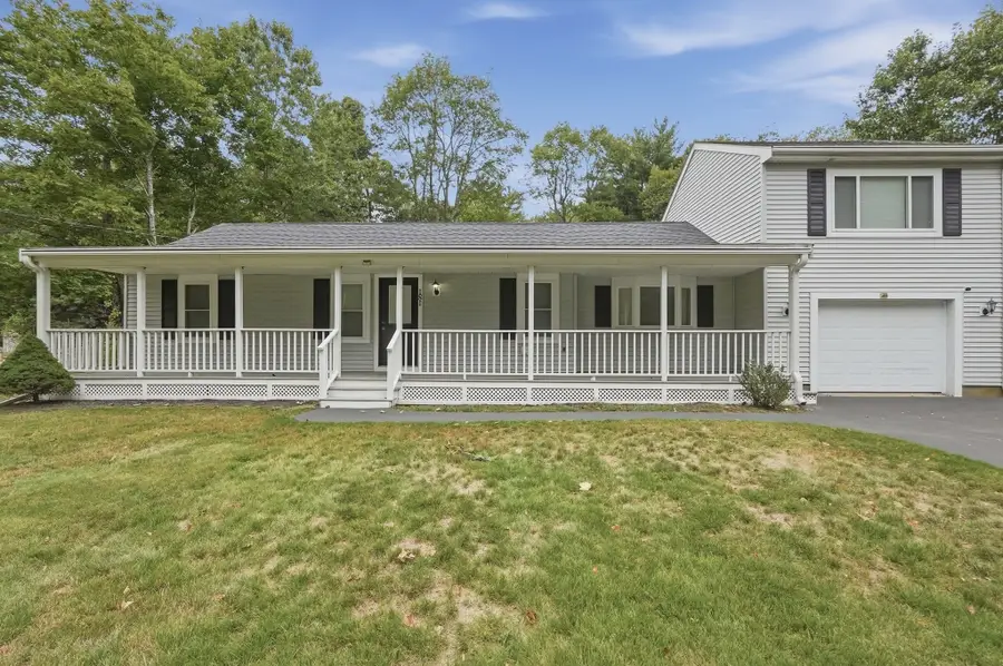 181 Dwelley St, Pembroke, MA 02359 - #3