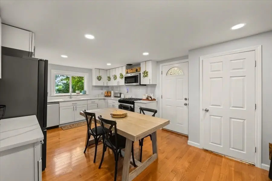 12 Randall Ave, Weymouth, MA 02189 - #3