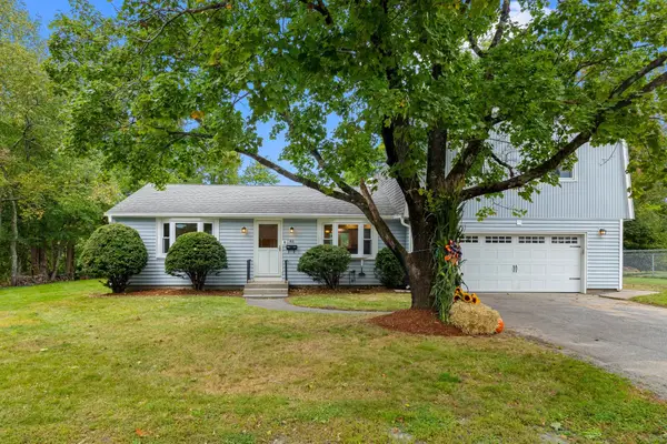 48 Sunset Drive, Northbridge, MA 01588
