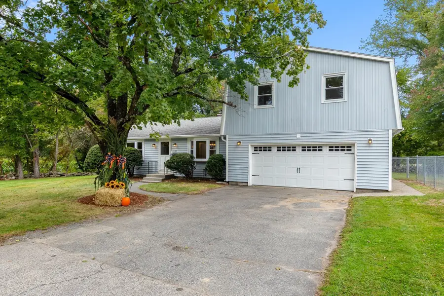 48 Sunset Drive, Northbridge, MA 01588 - #2