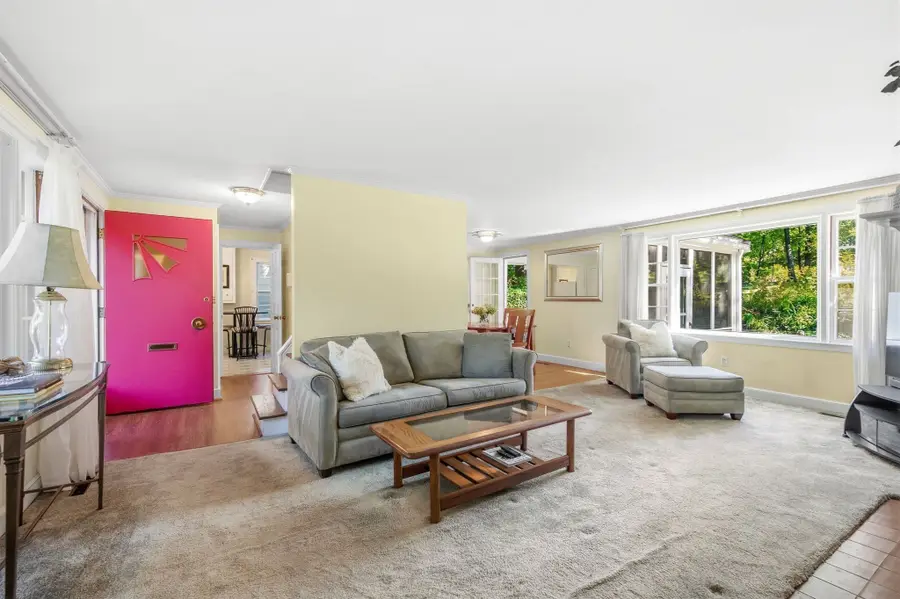 454 Eliot St, Milton, MA 02186 - #3