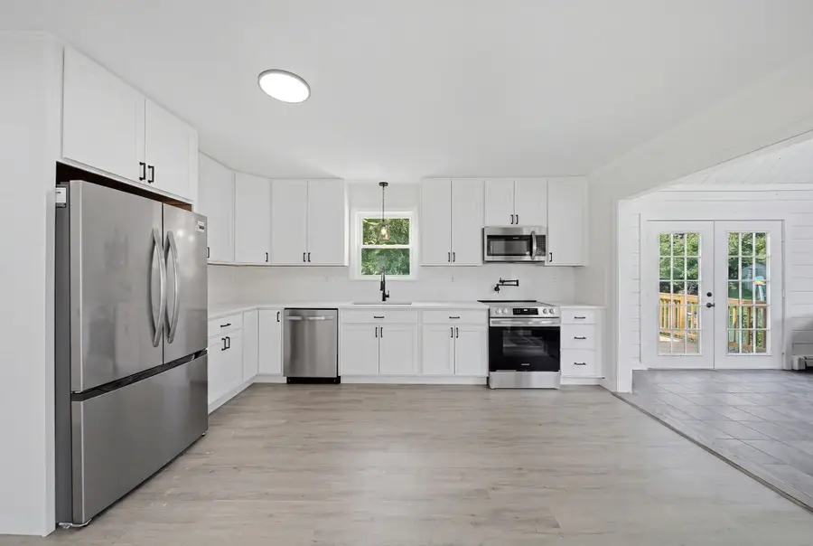 6 Sterling St, Leicester, MA 01524 - #3