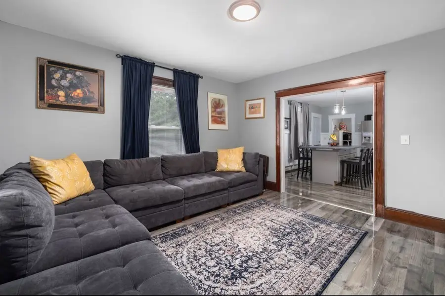 628 Cumberland Hill Rd, Woonsocket, RI 02895 - #3