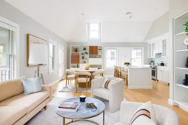 29 Elm St #3, Brookline, MA 02445