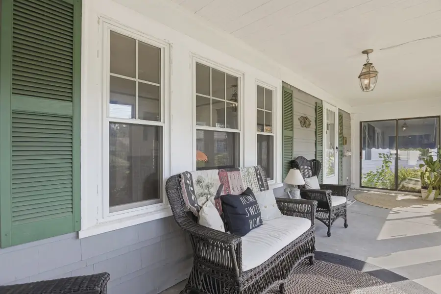 4 Henry Avenue, Woburn, MA 01801 - #2
