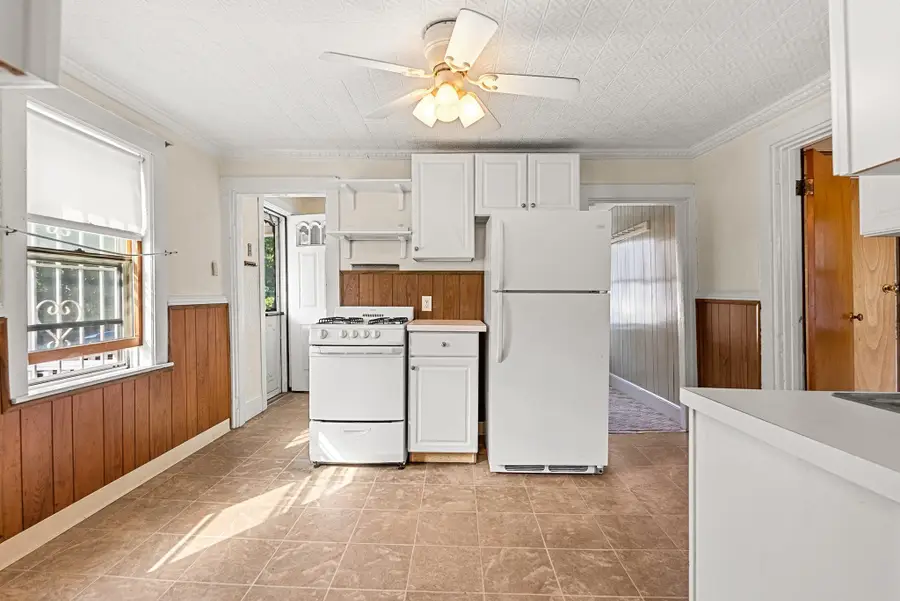 323 Pearl St, Malden, MA 02148 - #2