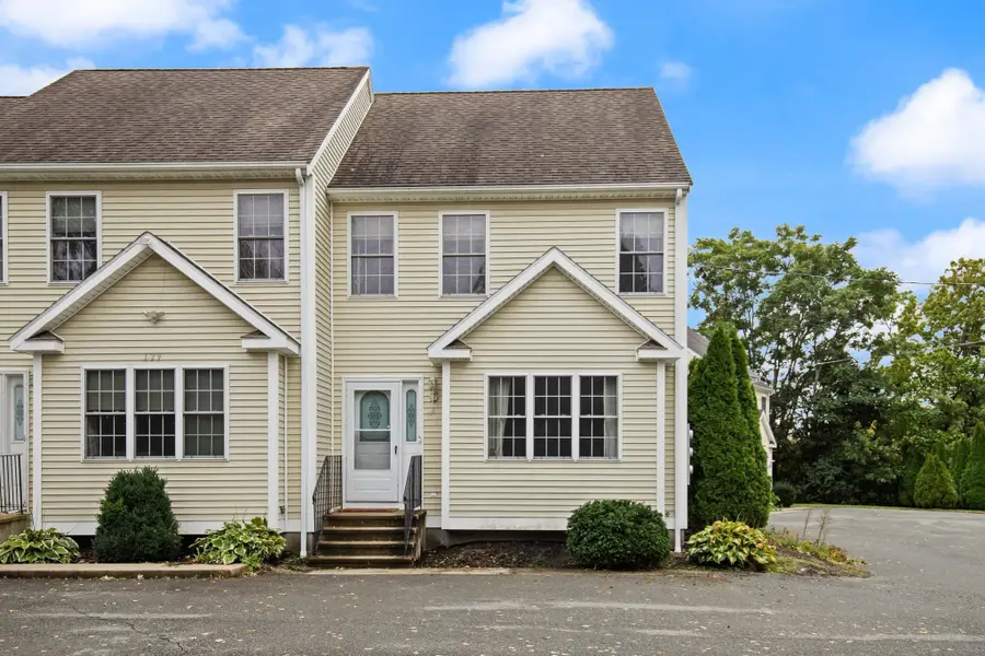 129 Scott St #4, Attleboro, MA 02703 - #2