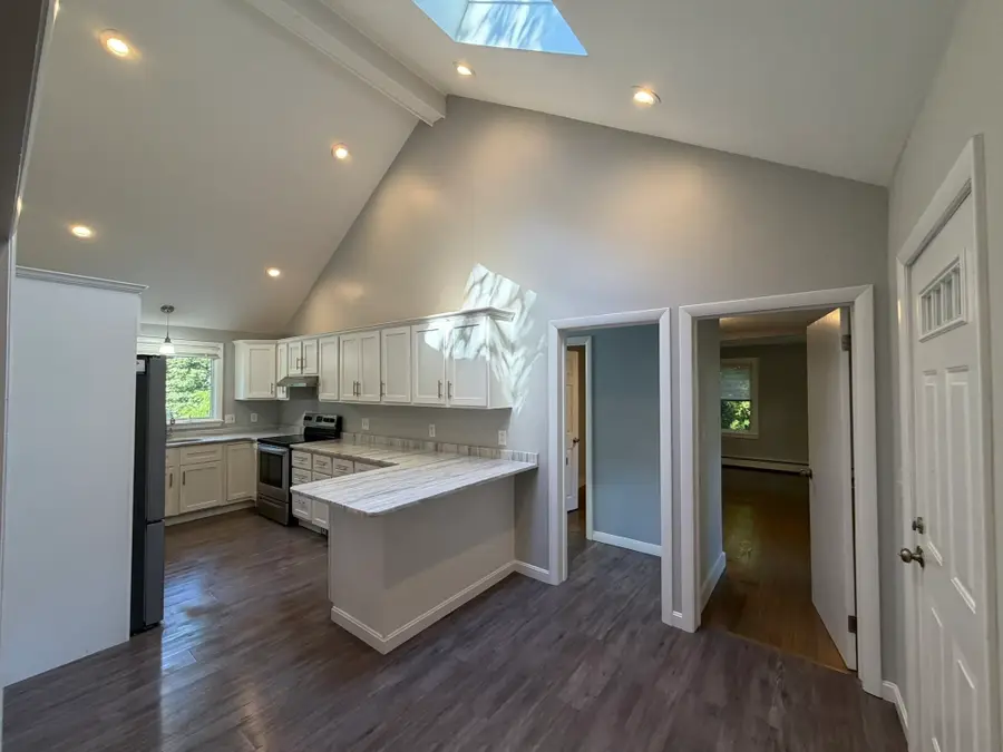 8 Kessell St, Grafton, MA 01519 - #3