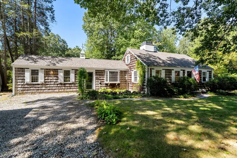 13 Whitcomb Ave, Hingham, MA 02043 - #2