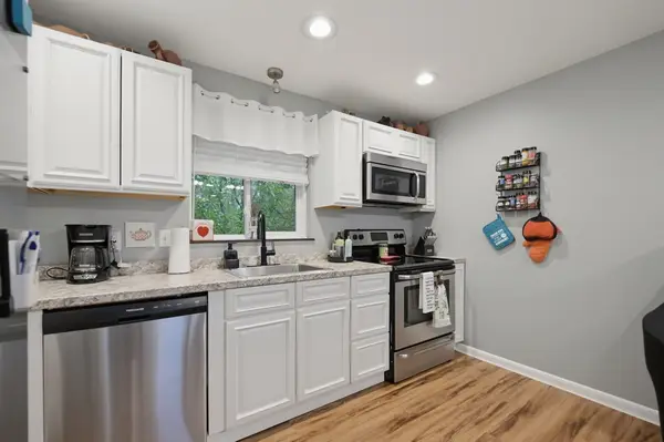 5455 N Main St #6F, Fall River, MA 02720
