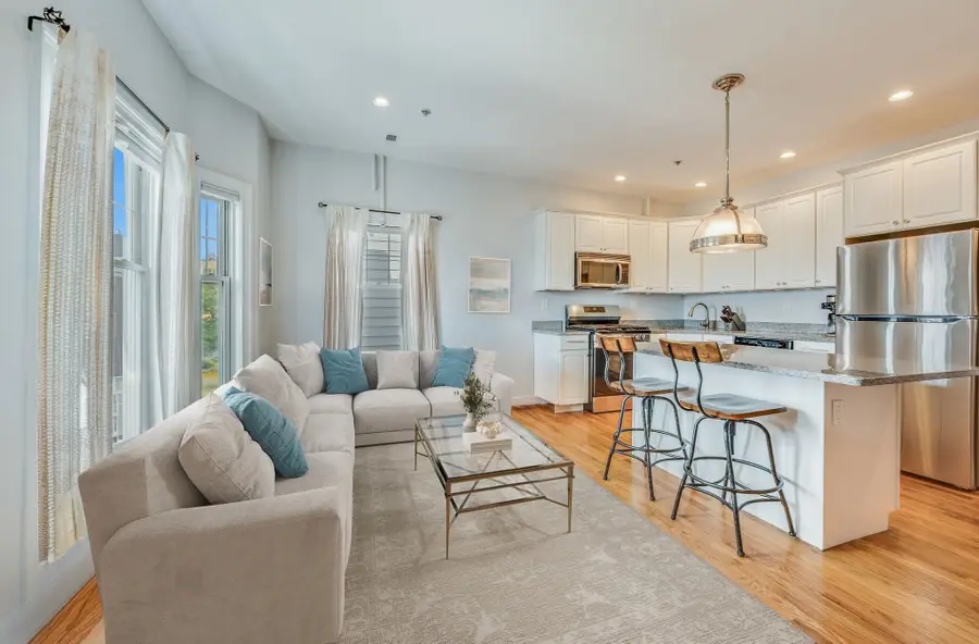 134-136 W 9th St #7, Boston, MA 02127 - #2
