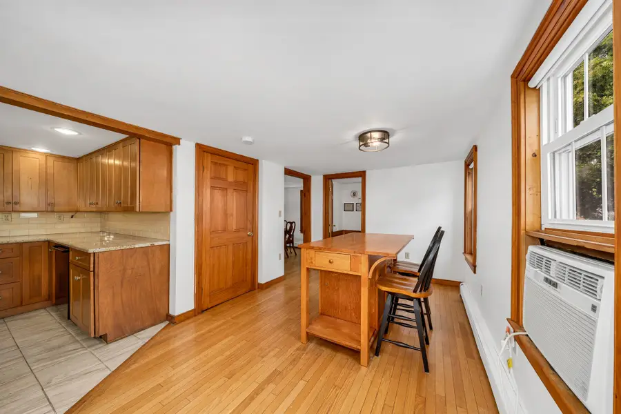 15 Lincoln Ct, Amesbury, MA 01913 - #2