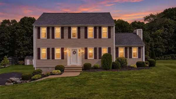 16 Cedar Hill Rd, Sutton, MA 01590
