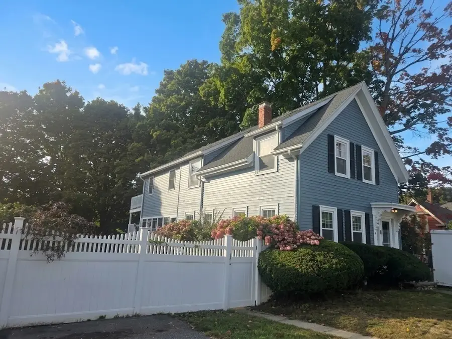 8 Washington Street, Stoneham, MA 02180 - #2
