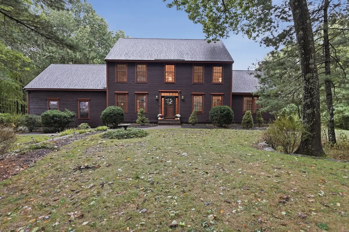 9 Fox Run Dr, Haverhill, MA 01832 - #1