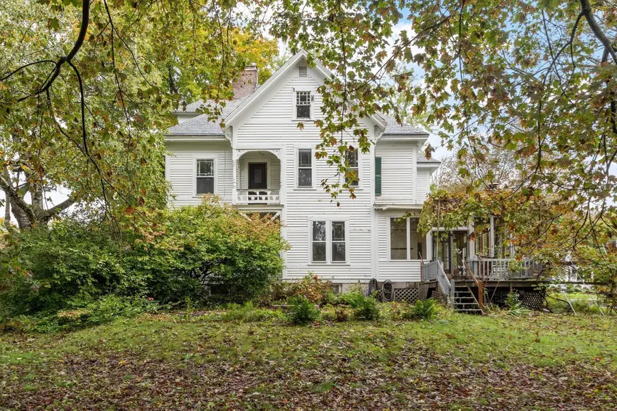 27 Cherry St., Gardner, MA 01440 - #2