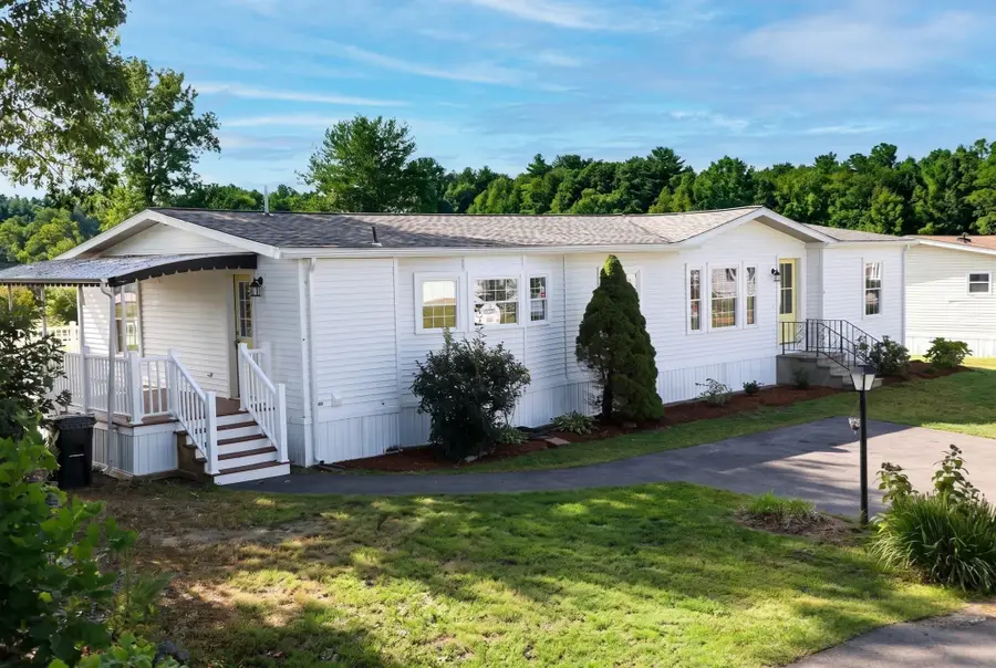 6 Emerald Pl, Raynham, MA 02767 - #2