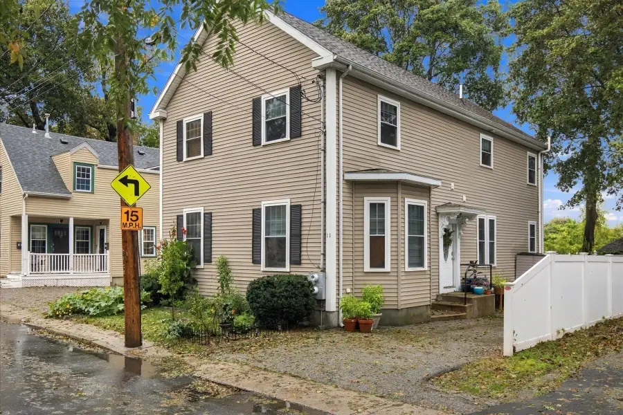 11-13 Rushmore St #11, Boston, MA 02135 - #2