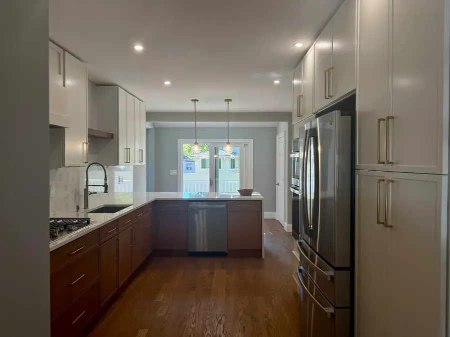 12 Bronx Rd, Boston, MA 02132 - #2