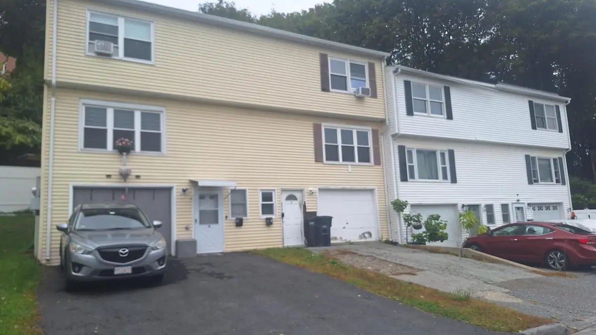 6 Arline St, Worcester, MA 01607 - #1