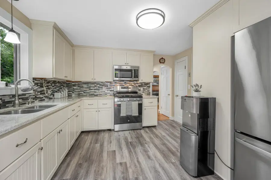 137 Central St, North Reading, MA 01864 - #2