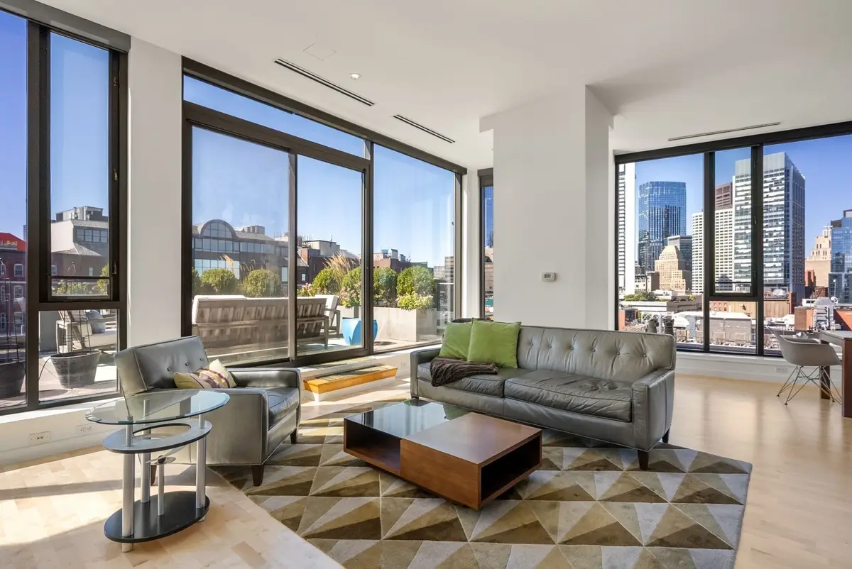 346 Congress St #PH1, Boston, MA 02210 - #1