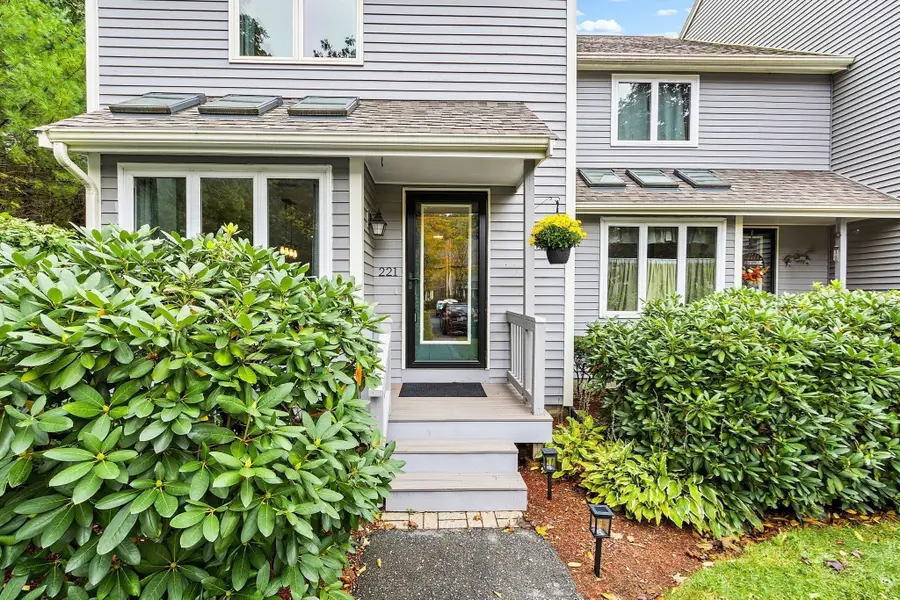 221 Maple Brook Rd #221, Bellingham, MA 02019 - #2