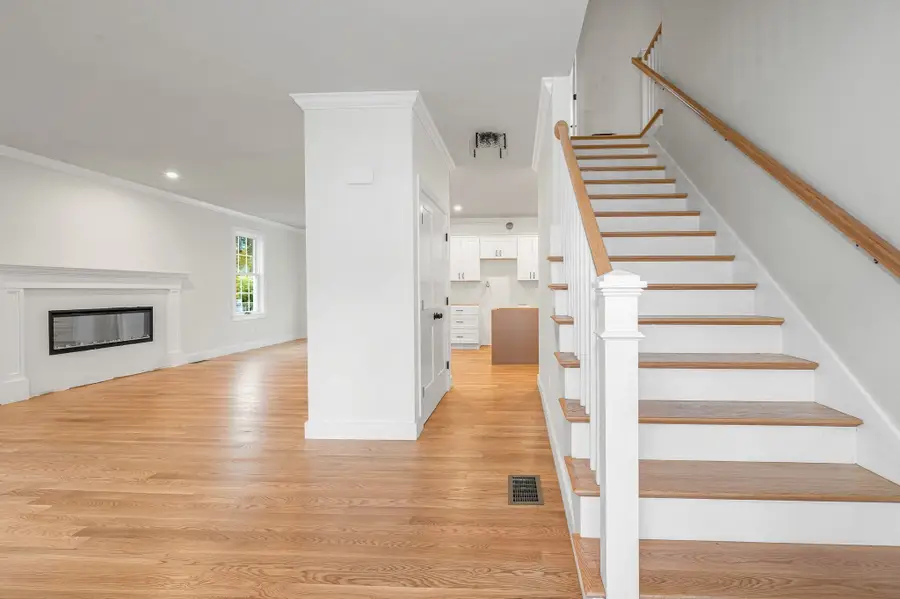 110 Friendship St, Billerica, MA 01821 - #2