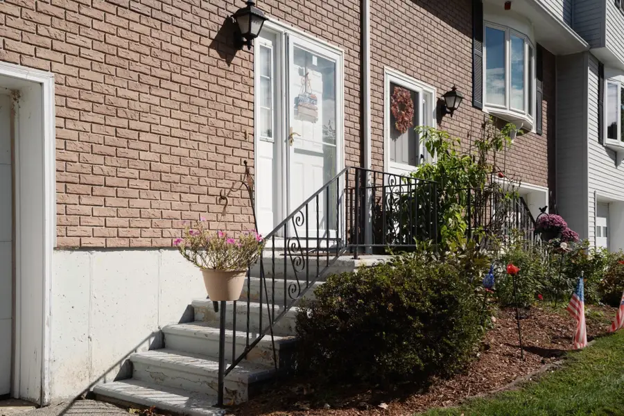 63 Plantation Rd #63, Oxford, MA 01540 - #3
