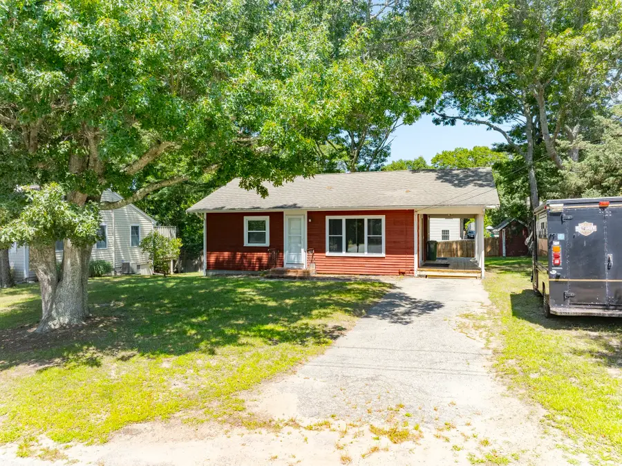 16 Hartwell, East Falmouth, MA 02536 - #2