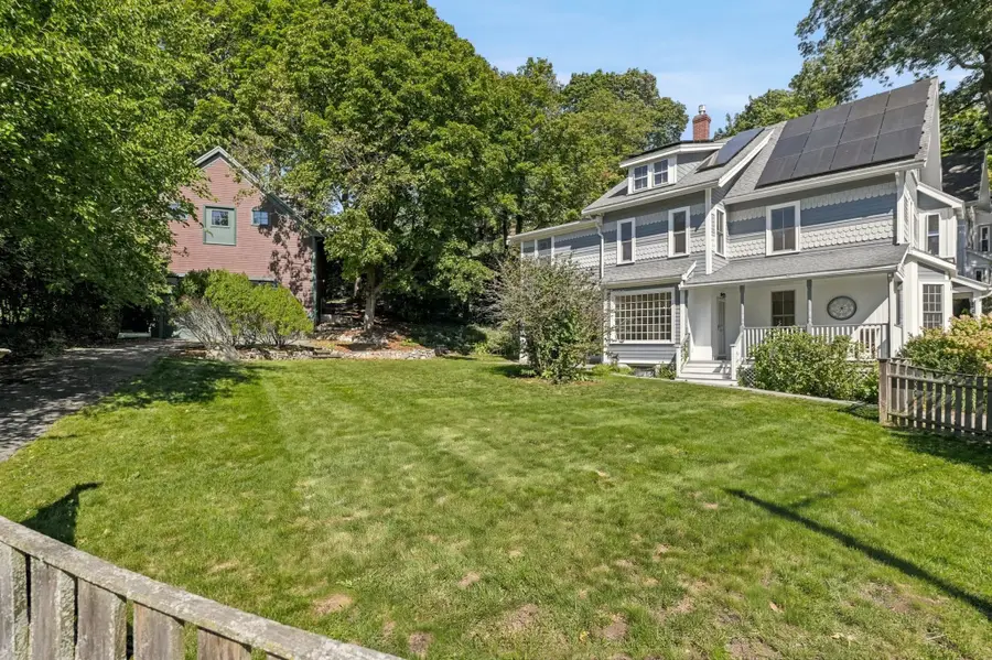 24 Poplar St, Melrose, MA 02176 - #2