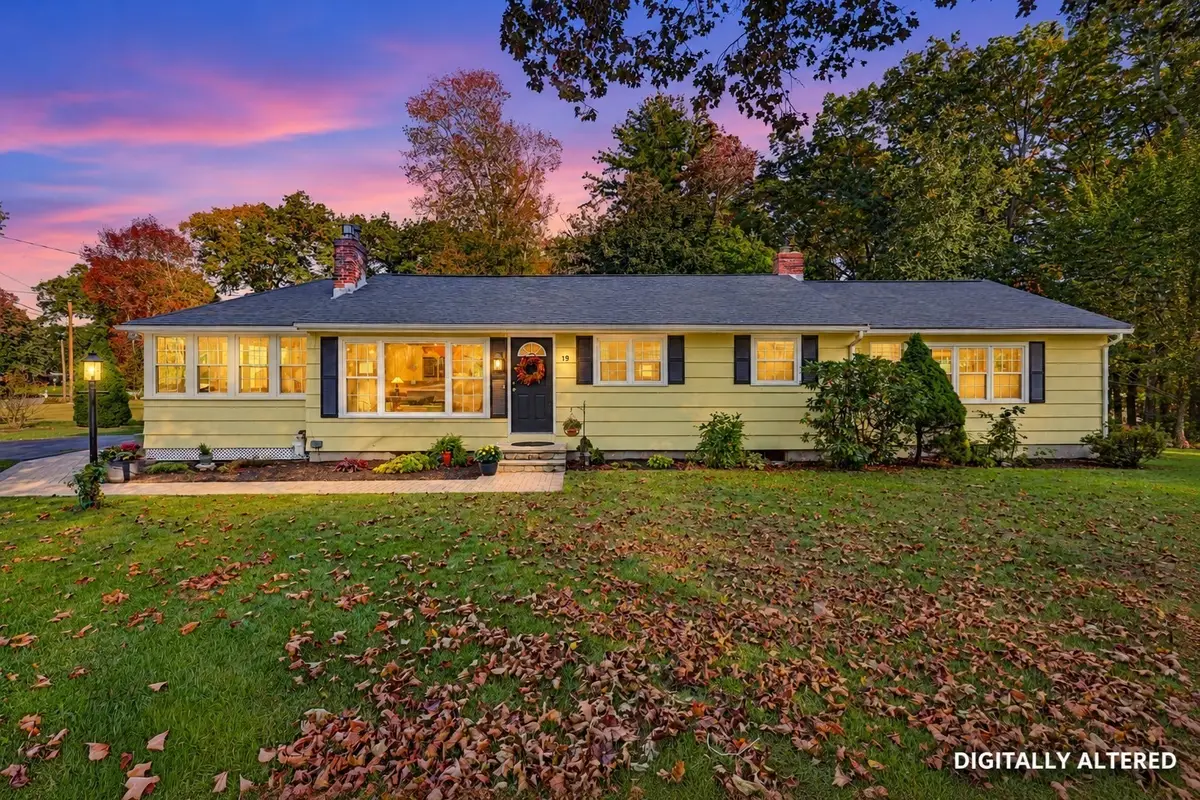 19 Polley Rd, Westford, MA 01886 - #1