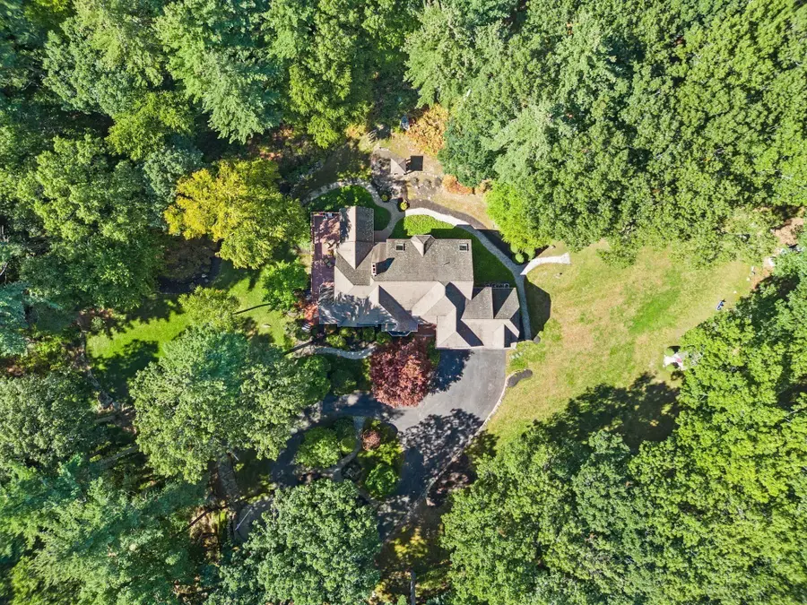 281 Main Street, Bolton, MA 01740 - #2