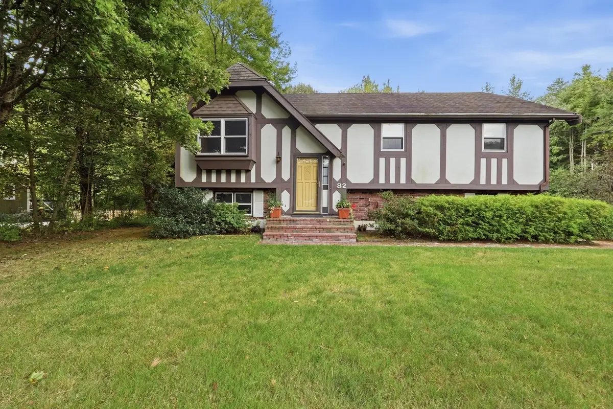 82 West St, Douglas, MA 01516 - #1