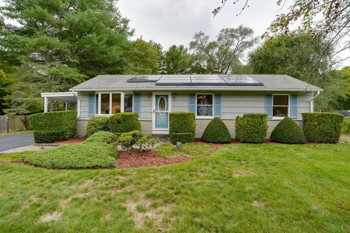 10 Squire Ln, Bellingham, MA 02019 - #1