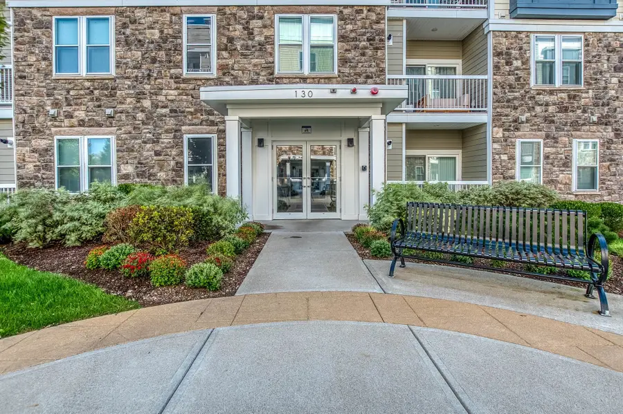 130 University Ave #1201, Westwood, MA 02090 - #2
