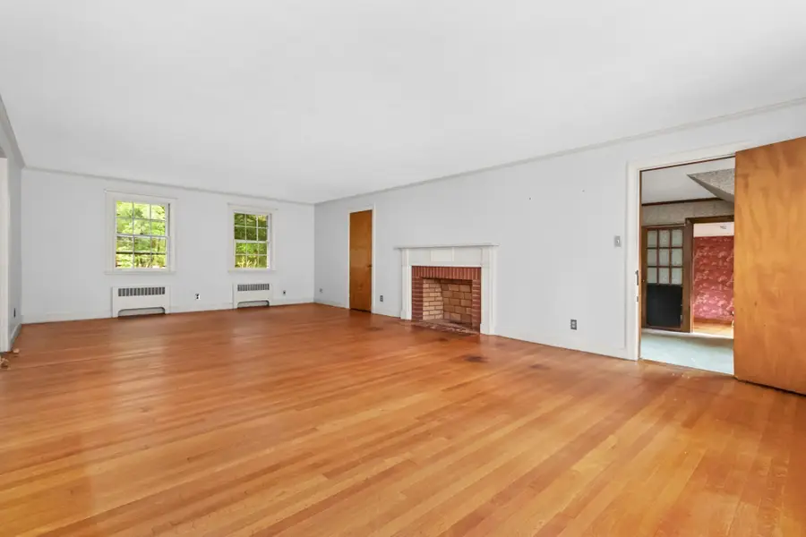 25 Arlington St, Winchester, MA 01890 - #2