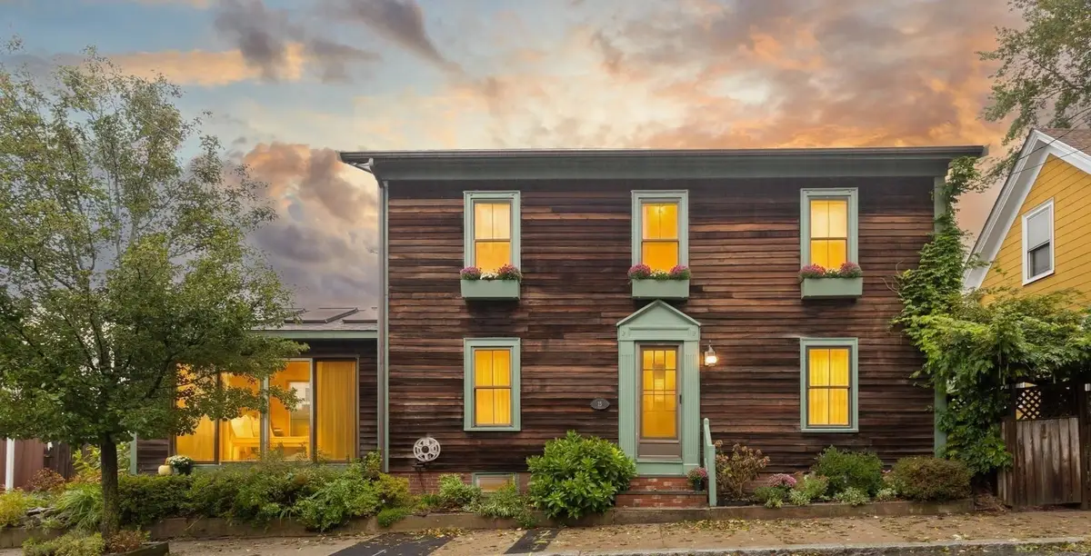15 Myrtle St, Beverly, MA 01915 - #1