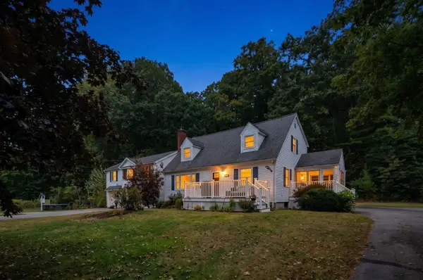 51 Queensland Rd, Billerica, MA 01862