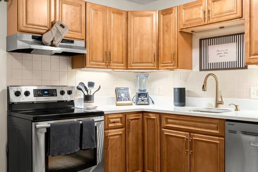 295 Main St #15, Reading, MA 01867 - #2