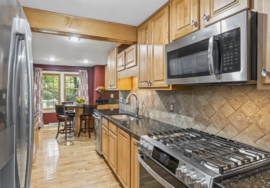 30 Apache Way #30, Tewksbury, MA 01876 - #3