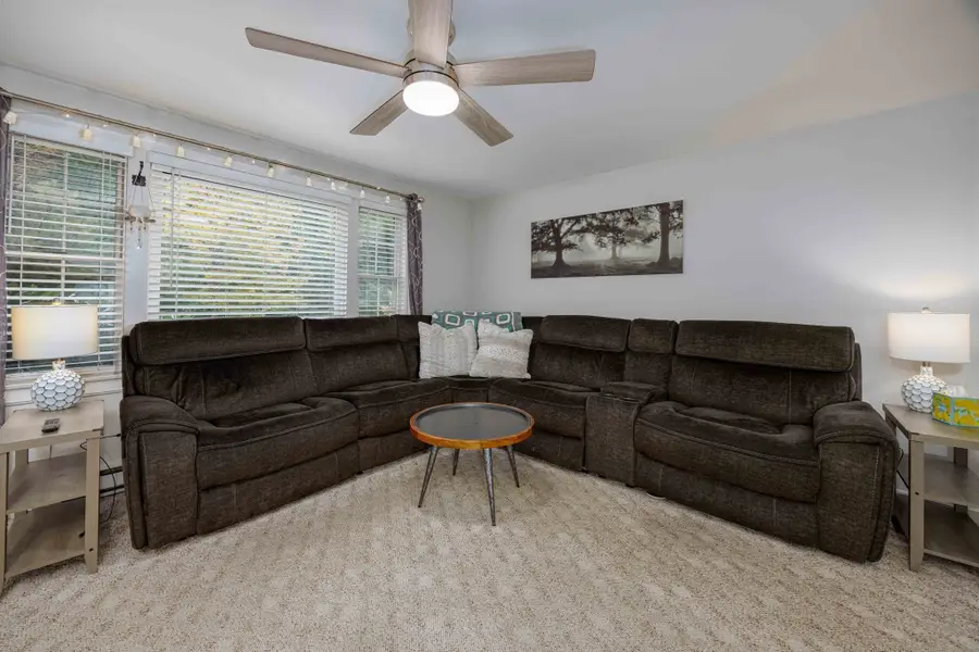 2 Elm Street #B, Medway, MA 02053 - #3