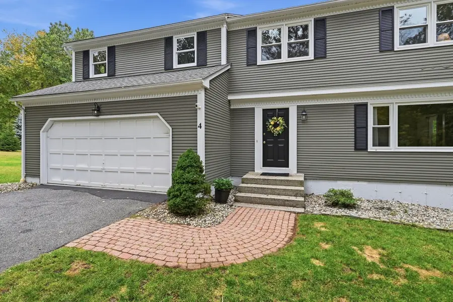4 Edson Dr, Wilbraham, MA 01095 - #3
