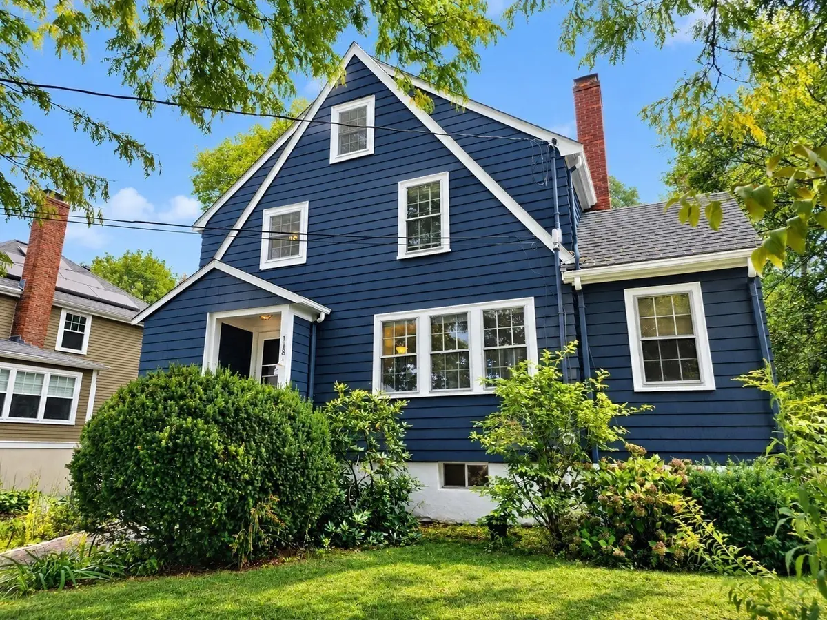 118 Oakdale Rd, Newton, MA 02461 - #1