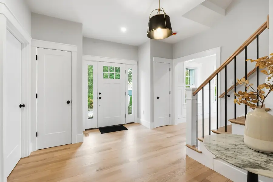 4 Juniper, Burlington, MA 01803 - #2