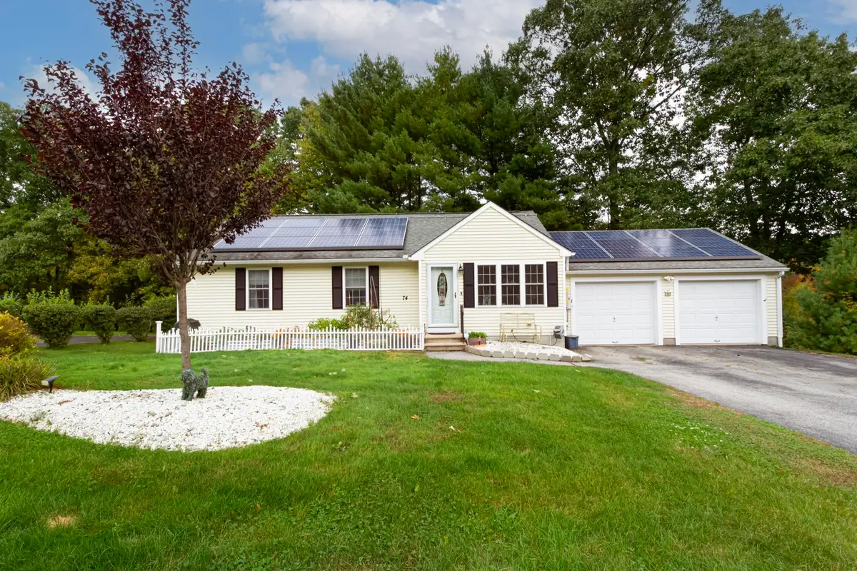 74 Whitetail Cir, Southbridge, MA 01550 - #1