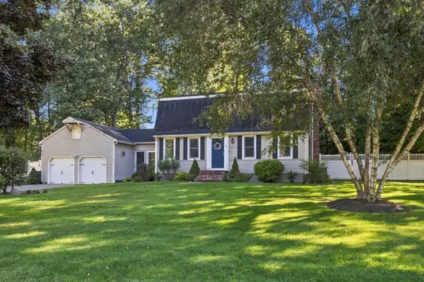 4 Kristin Ln, Canton, MA 02021